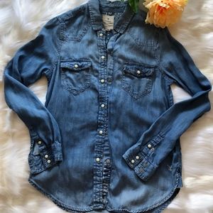 American Eagle Denim Shirt-Size XS